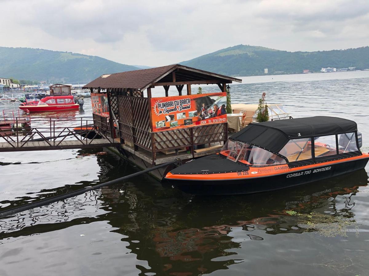 Pensiunea Damiro Orsova Bagian luar foto