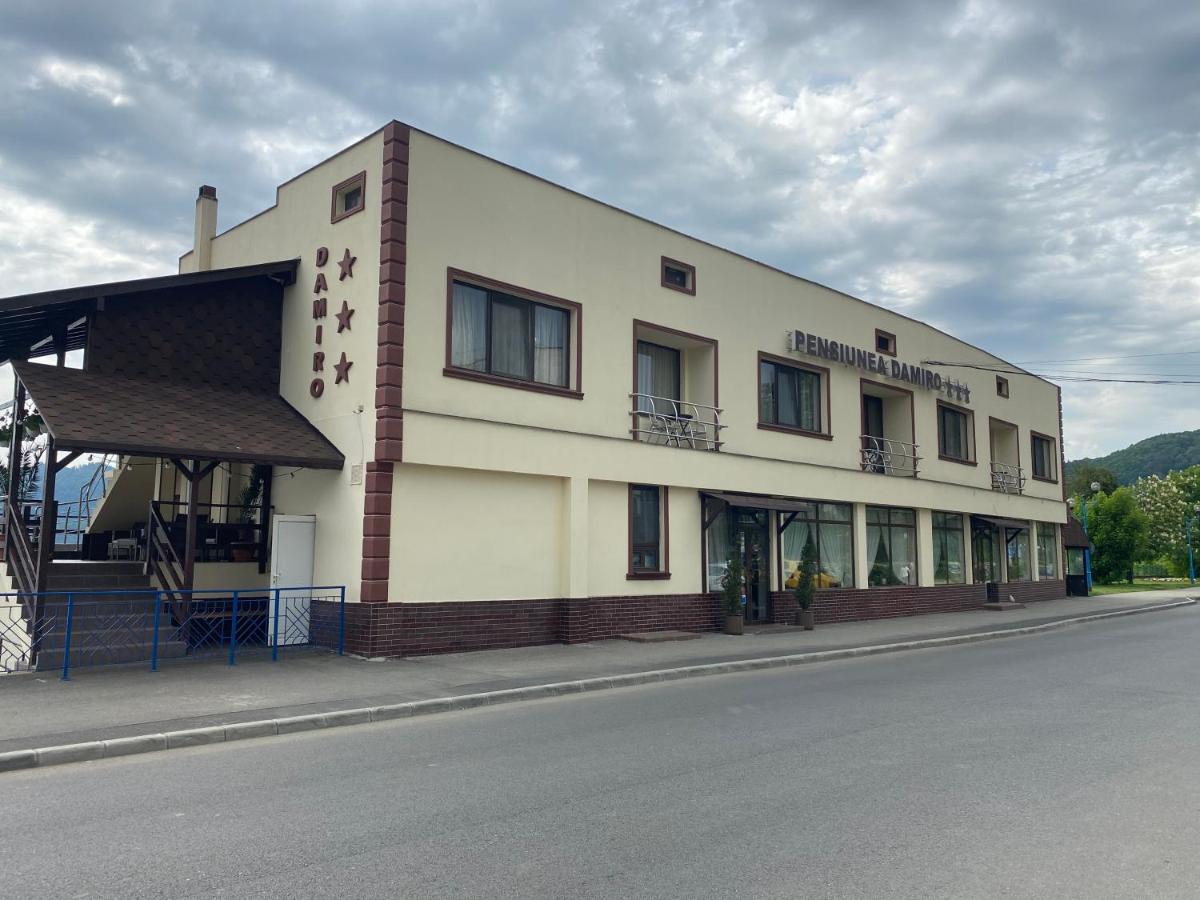 Pensiunea Damiro Orsova Bagian luar foto