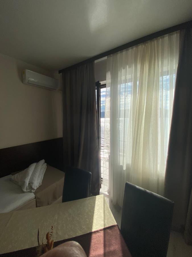 Pensiunea Damiro Orsova Bagian luar foto